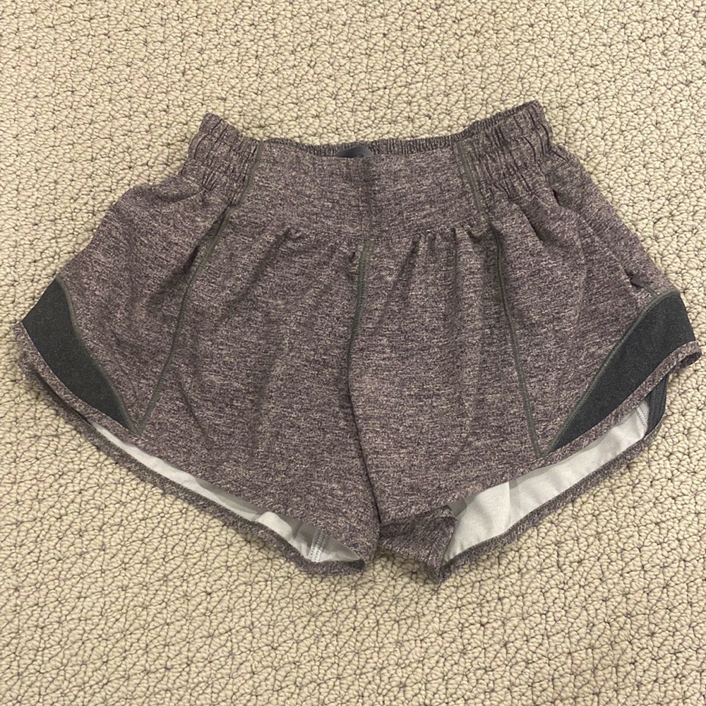 Gray Lululemon Hotty Hot shorts 2.5!